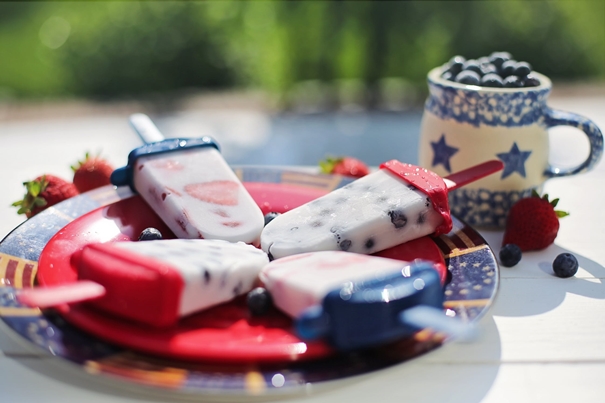 1642413736469305.jpg 日本冰淇淋進(jìn)口報關(guān)_副本.jpg